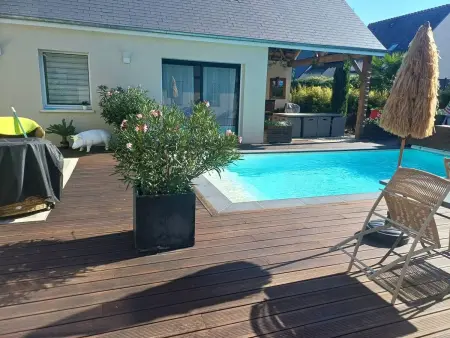 Appartement avec piscine privée et jardin clos à Notre-Dame-d'Oé : photo 5