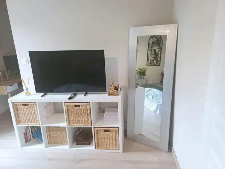 Appartement avec piscine privée et jardin clos à Notre-Dame-d'Oé : photo 10