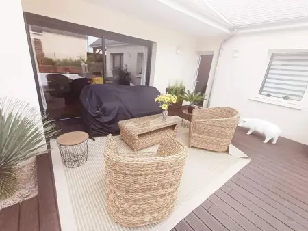 Appartement avec piscine privée et jardin clos à Notre-Dame-d'Oé : photo 13