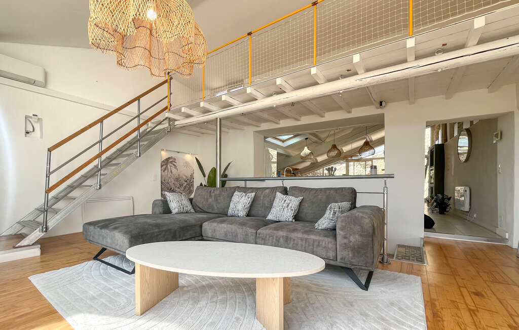 Maison de village rénovée avec mezzanine à Laudun-l'Ardoise - Photo 2