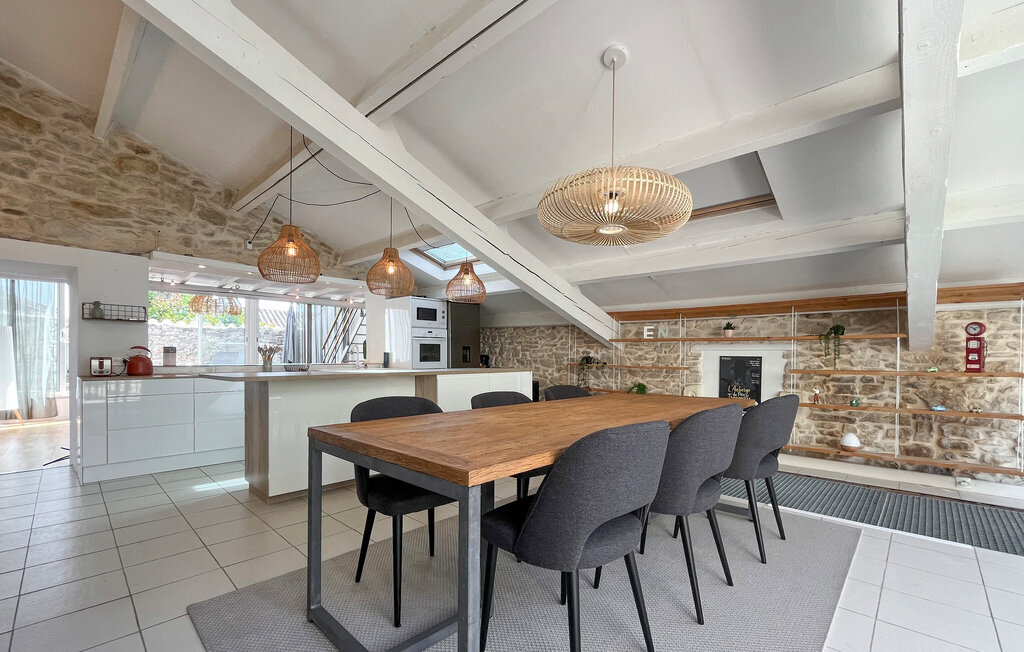 Maison de village rénovée avec mezzanine à Laudun-l'Ardoise - Photo 4