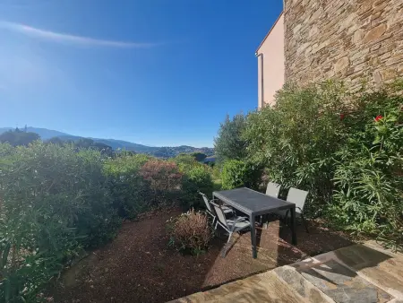 Appartement climatisé et parking couvert à Collioure, vue baie : photo 20