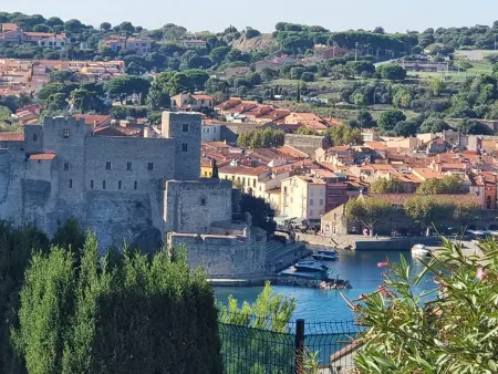 Appartement climatisé et parking couvert à Collioure, vue baie : photo 26