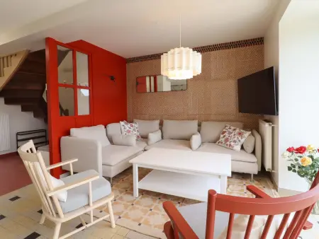 Maison champêtre, parking - 8 pers., Gîte 6 personnes à Saint Mars d'Égrenne : photo 5