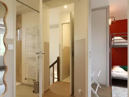 Maison champêtre, parking - 8 pers., Gîte 6 personnes à Saint Mars d'Égrenne : photo 12