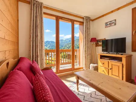 Appartement 4 pers. à Notre-Dame-de-Bellecombe, vue Mont Charvin : photo 1