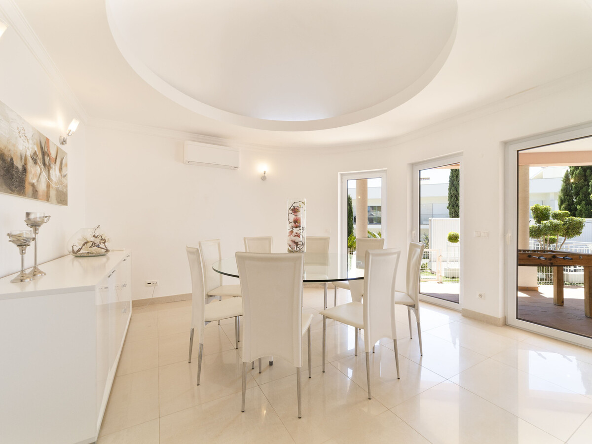Villa moderne, piscine et clim - 8 pers., Villa 8 personnes à Albufeira - Photo 6