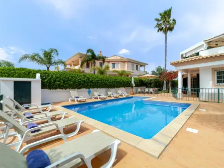 Villa Nox, piscine privée sécurisée et jardin clos à Albufeira : photo 2