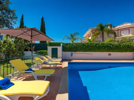 Villa Nox, piscine privée sécurisée et jardin clos à Albufeira : photo 6