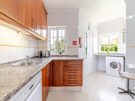 Villa Nox, piscine privée sécurisée et jardin clos à Albufeira : photo 14