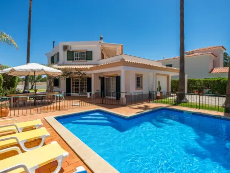 Villa Nox, piscine privée sécurisée et jardin clos à Albufeira : photo 17