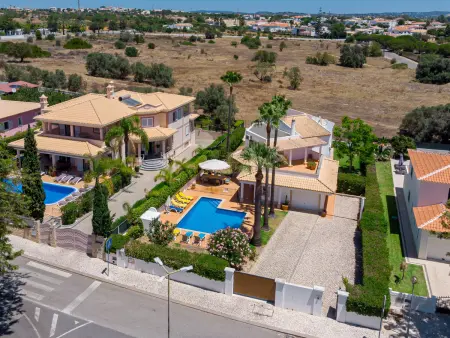 Villa Nox, piscine privée sécurisée et jardin clos à Albufeira : photo 27