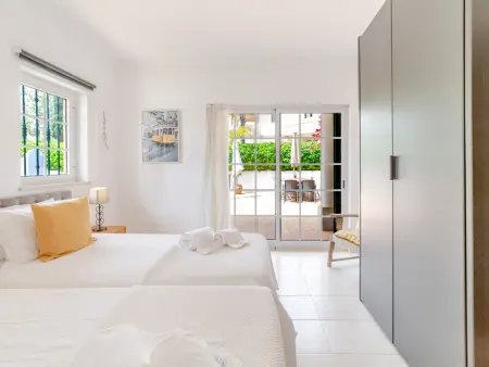 Villa Nox, piscine privée sécurisée et jardin clos à Albufeira : photo 30