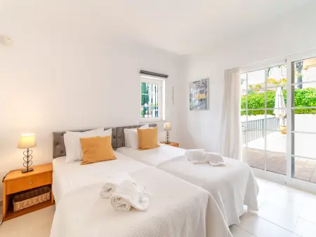 Villa Nox, piscine privée sécurisée et jardin clos à Albufeira : photo 32