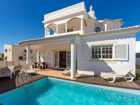 Villa Cecilia à Albufeira : piscine privée et vue mer, 3 chambres : photo 1