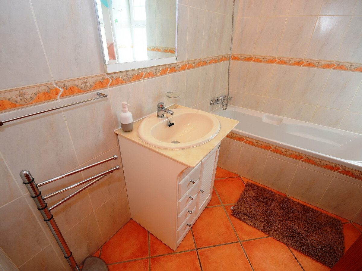 Villa paisible avec piscine privée - 8 pers., Villa 8 personnes à Alcantarilha - Photo 14