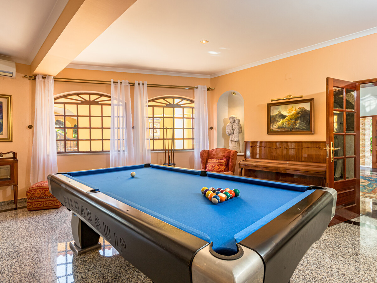 Villa exceptionnelle avec piscine et clim - vue sur la mer - Photo 9