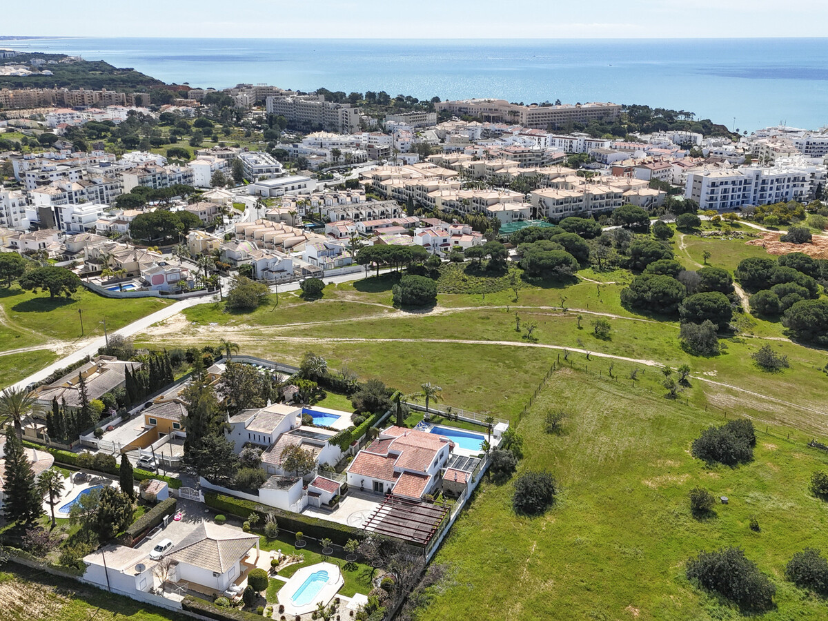 Superbe villa avec piscine et clim - 12 pers., Villa 12 personnes à Albufeira - Photo 7