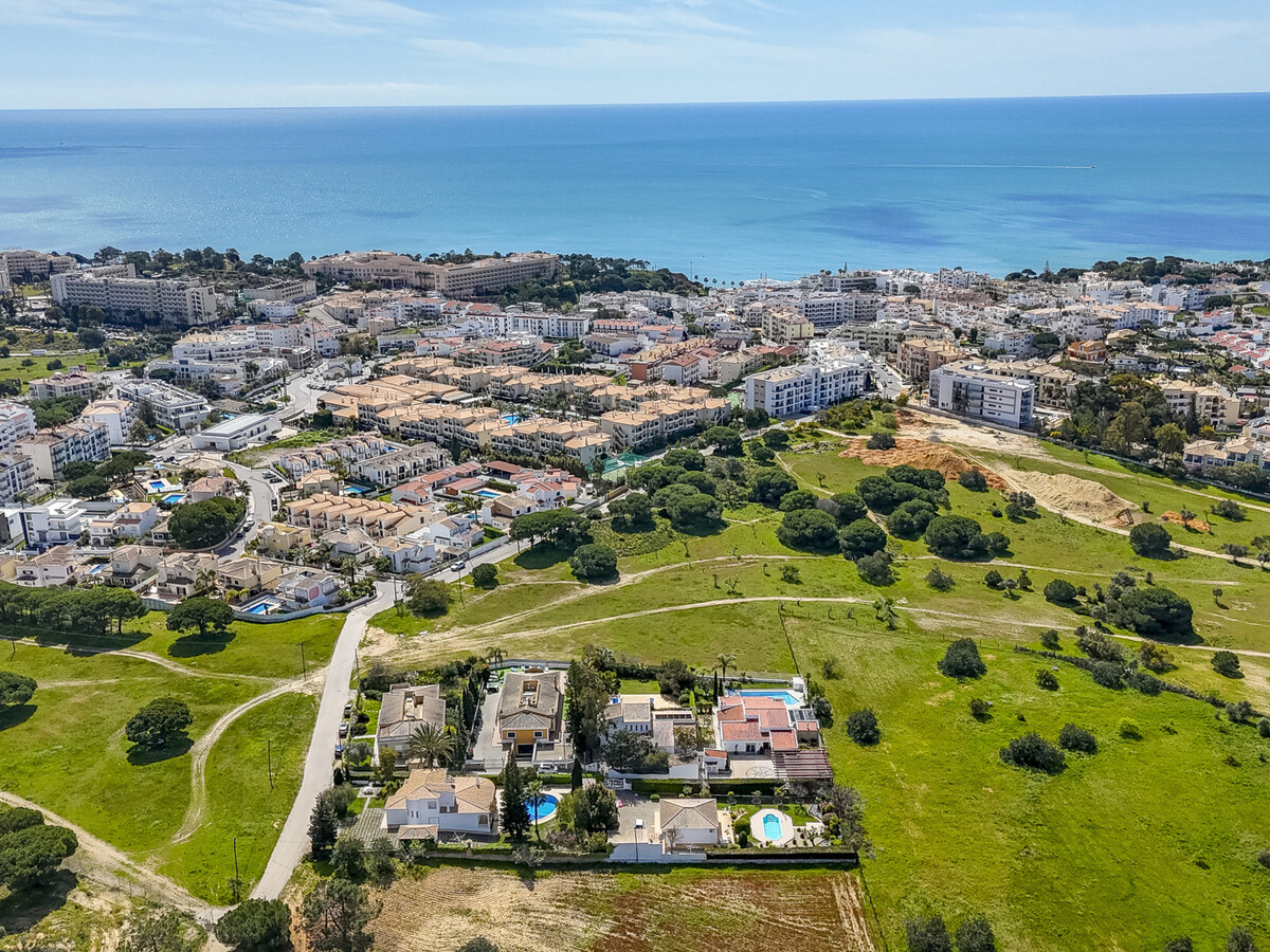 Superbe villa avec piscine et clim - 12 pers., Villa 12 personnes à Albufeira - Photo 33