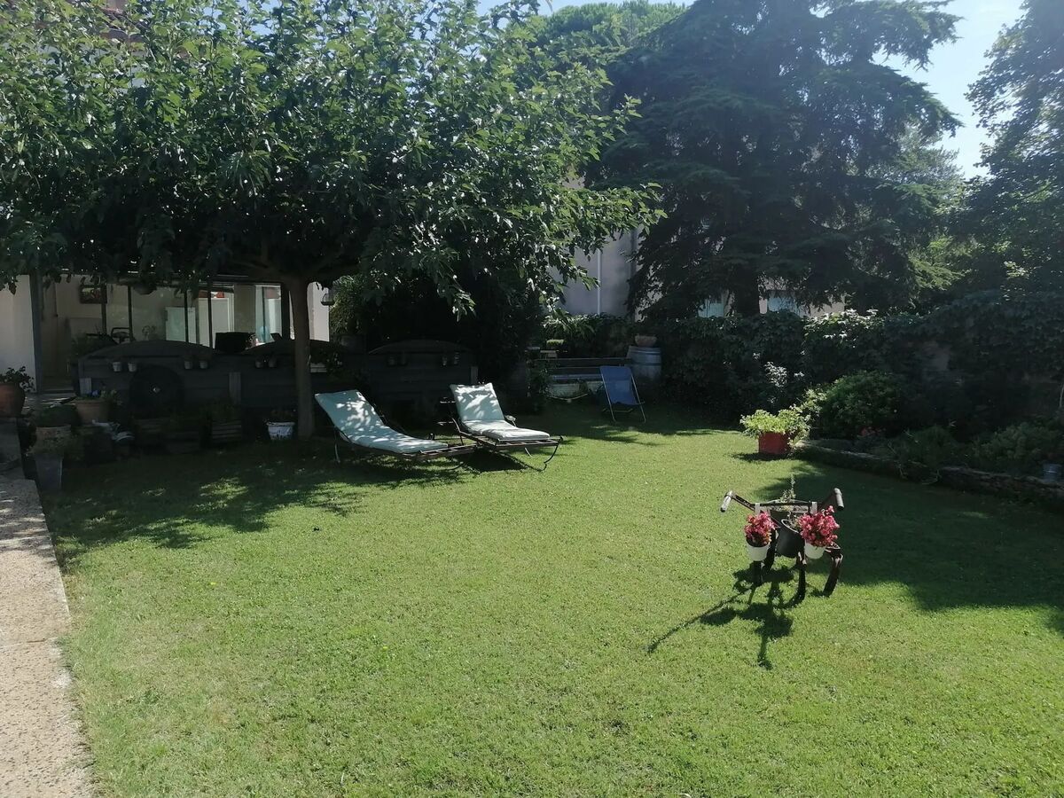 Villa avec piscine privée et jardin clos à Orange - Photo 8