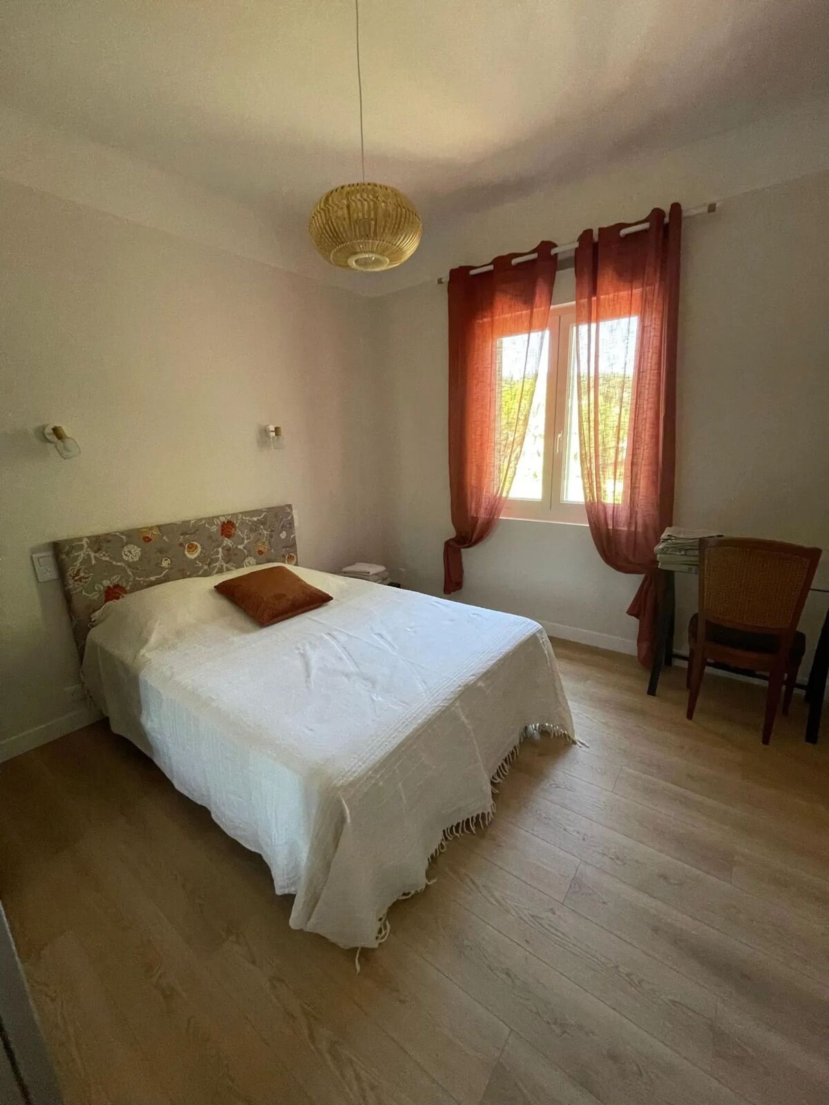 Villa avec piscine privée et jardin clos à Orange - Photo 17