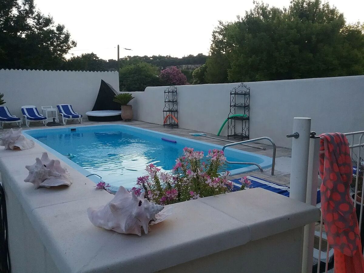 Villa avec piscine privée et jardin clos à Orange - Photo 35