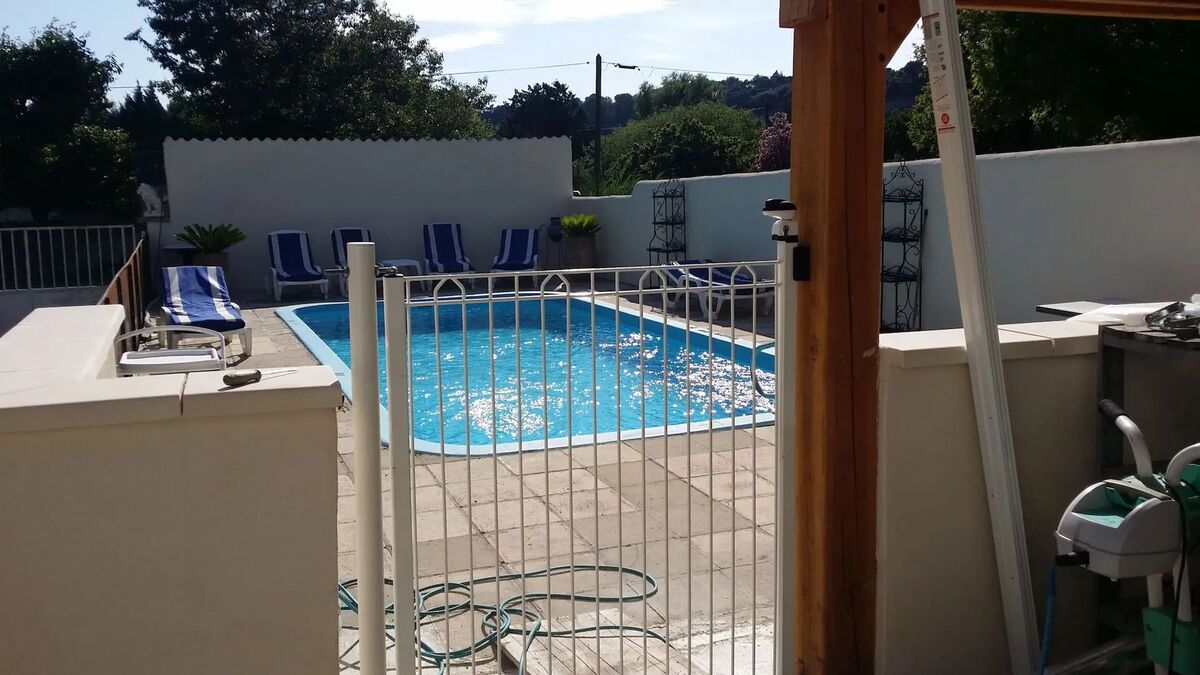 Villa avec piscine privée et jardin clos à Orange - Photo 36