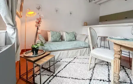 Appartement de plain-pied aux poutres apparentes, centre de Pont-Audemer : photo 2