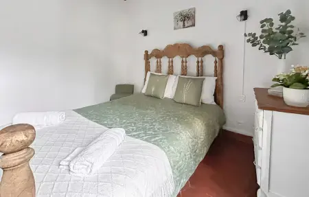 Appartement de plain-pied aux poutres apparentes, centre de Pont-Audemer : photo 15