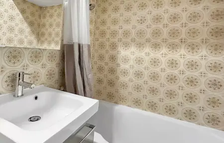 Appartement de plain-pied aux poutres apparentes, centre de Pont-Audemer : photo 18