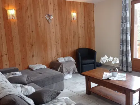 Maison familiale avec animaux, parking - 6 pers.