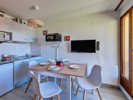 Studio pieds des pistes aux Menuires, coin montagne et balcon : photo 2