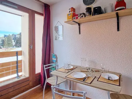 Studio au pied des pistes aux Menuires, 3 personnes : photo 4