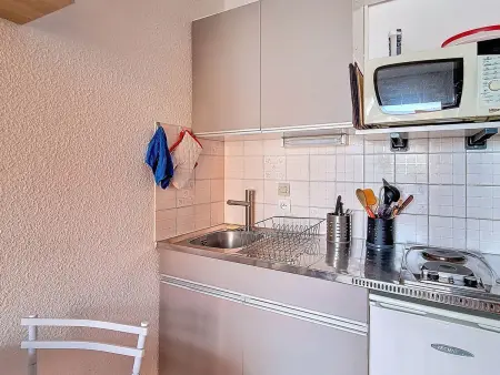 Studio au pied des pistes aux Menuires, 3 personnes : photo 6