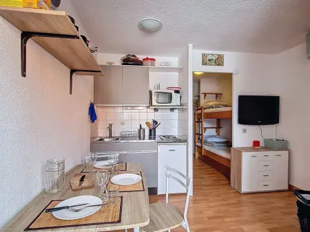 Studio au pied des pistes aux Menuires, 3 personnes : photo 7
