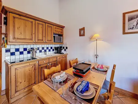 Appartement 3 pièces avec balcon sud-ouest, Les Menuires : photo 4