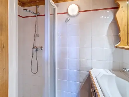Appartement 3 pièces avec balcon sud-ouest, Les Menuires : photo 10