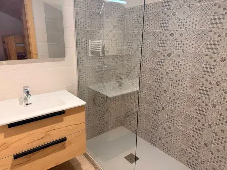 Bel appartement proche des pistes - 5 pers., Appartement 6 personnes à Pralognan la Vanoise : photo 9