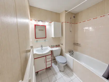 Studio central avec balcon - 3 pers., Appartement 3 personnes à Les Rousses : photo 9