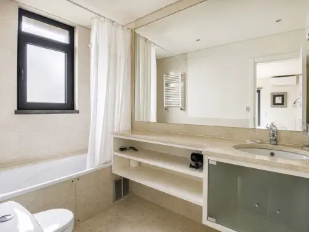 Appartement moderne 3 chambres à Oeiras, balcon et garage : photo 12