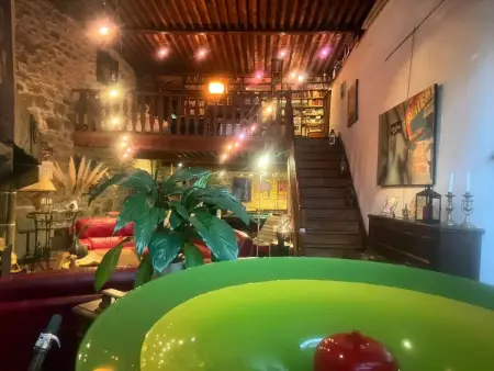Maison Montpeyroux au calme avec jardin clos et cheminée : photo 14