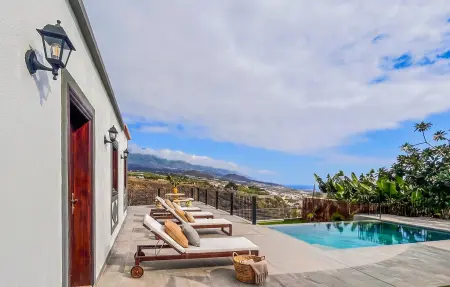 Casa Rural Pedro - Maison rustique avec piscine à Puerto de Tazacorte