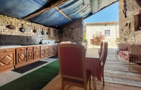 Maison de caractère en Charente, 2 pers., terrasse : photo 10