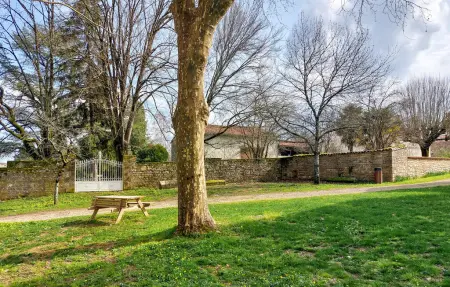 Maison de caractère en Charente, 2 pers., terrasse : photo 19