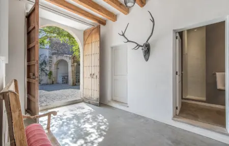 Villa majorquine avec piscine d'eau salée à Pollença : photo 18