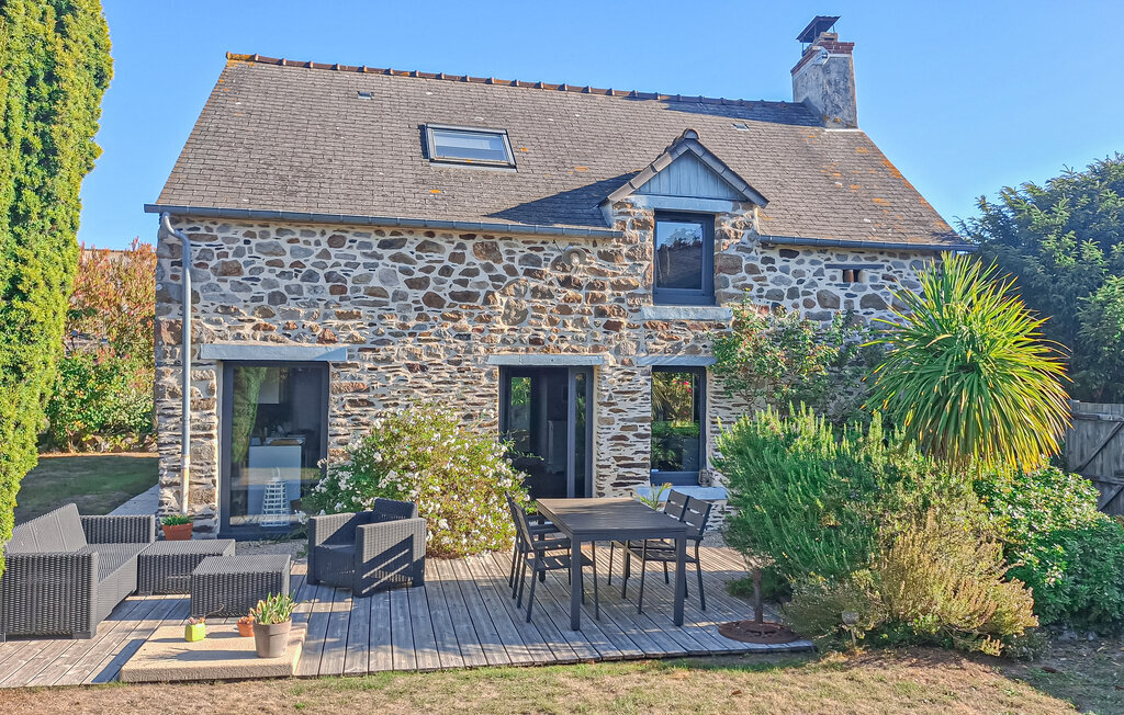 MAISON À 5 MINUTES DE LA MER 1, Maison 4 personnes à Hirel - Photo 1