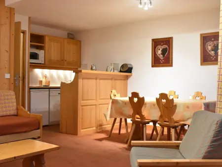 Appartement vue montagne avec balcon ouest, Méribel : photo 1