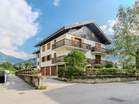 Calvet 6 : appartement 3 pièces avec vue montagnes à Pinzolo : photo 5