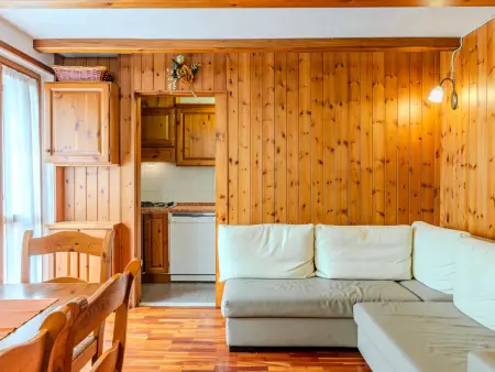 Calvet 6 : appartement 3 pièces avec vue montagnes à Pinzolo : photo 9