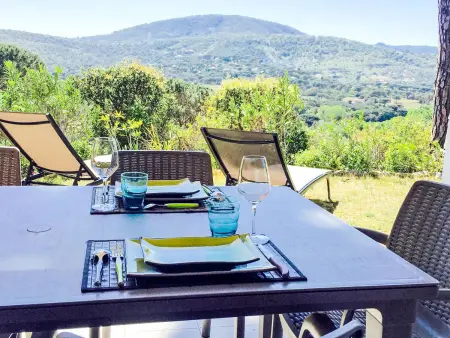 Le Pin – Appartement 2 pièces avec terrasse à Sainte-Maxime : photo 2